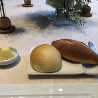 美味しいパンとバター