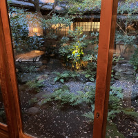 廊下から日本庭園が望めます