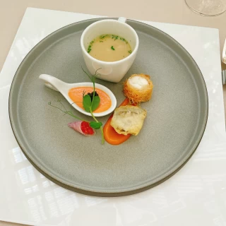 試食