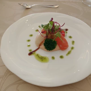 前菜は口当たりも優しく食べやすかったです