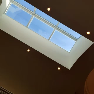 自然光差し込む挙式会場です。
