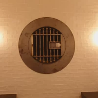 金庫の面影