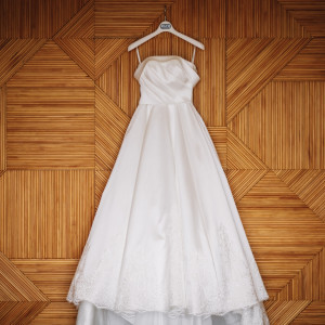 ロビーでウェディングドレスを撮影してくださいました。|608648さんのAMANDAN SKY ～アマンダンスカイ～の写真(1384087)