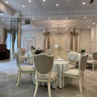 会場