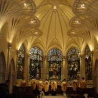 大聖堂内部。ステンドグラス最高。