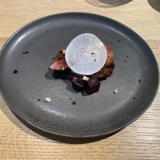 あか牛のステーキ