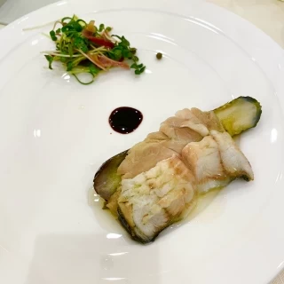 鰻、お肉、茄子の前菜。