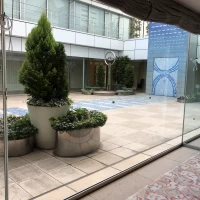 ここでフラワーシャワーができるみたいです。