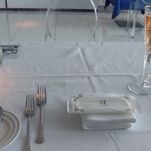 テーブルセットとノンアルスパークリングワイン|609175さんのみなとみらい sea＆terrace ～DANZERO～の写真(1415141)