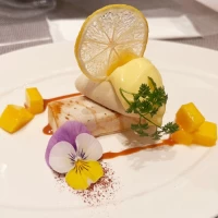 カタラーナのクレープ包