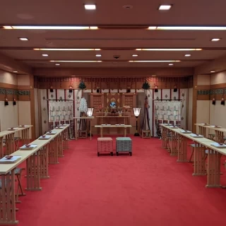 神前式会場。正面から。