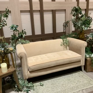 高砂はソファーとテーブルが選べるそうです。