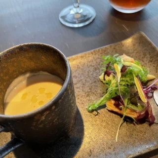 試食のスープと前菜