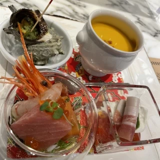 茶碗蒸しが凄く美味しかった。