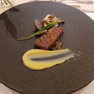 コースのお肉
