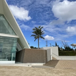 フラワーシャワーが階段でできます