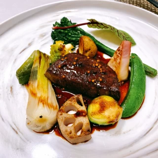 お肉はもちろんのこと、お野菜ひとつひとつがおいしかったです。