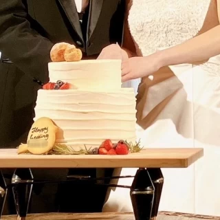 オリジナルのウェディングケーキです。