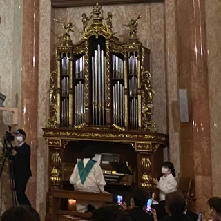 パイプオルガンの生演奏