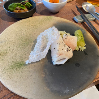 旬の食材を使用した独創性溢れるお料理