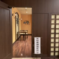 親族控室はこのような部屋が2つあります。