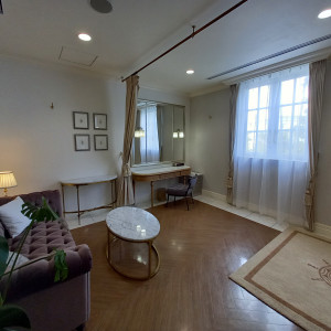 ビクトリアハウス
新郎新婦控え室です|610671さんのベイサイド迎賓館(鹿児島)の写真(1411216)