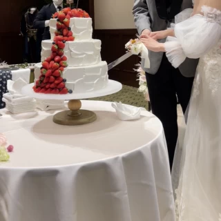 披露宴のベリーケーキ