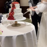 披露宴のベリーケーキ