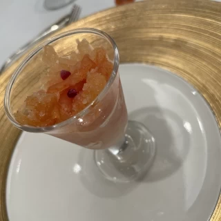 ピンクグレープフルーツのフローズンジュレ