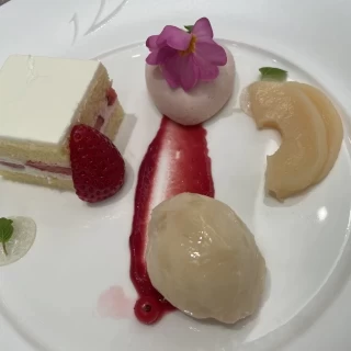 デザート！ケーキがすごく美味しかった！