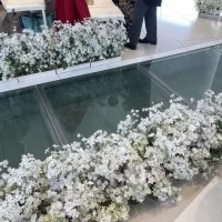 チャペルの床