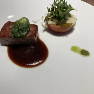 お肉もジューシーで美味しい