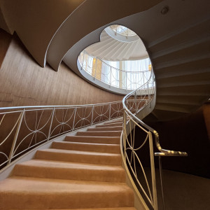 この階段での撮影が人気とのことです・|611192さんのウェスティン都ホテル京都の写真(1473695)
