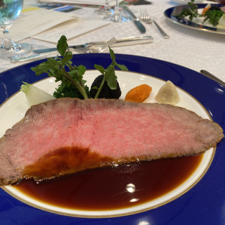 メインのお肉料理