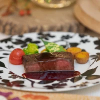国産牛フィレ肉のステーキ