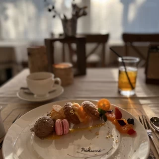 試食