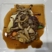 柔らかい肉質の肉料理