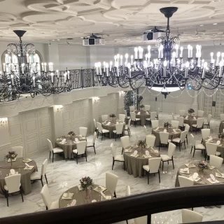 最近リニューアルした披露宴会です！