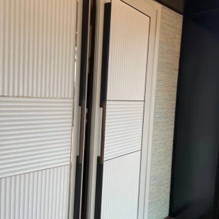 扉