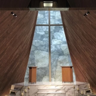 正面からみたチャペル