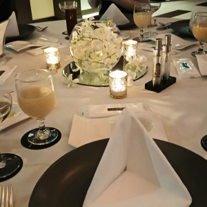 シンプルなテーブルコーディネート|612183さんのノートルダム広島/FIVESTAR WEDDINGの写真(2471324)