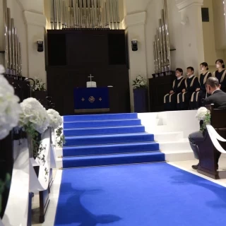 チャペル　絨毯がより分かる画