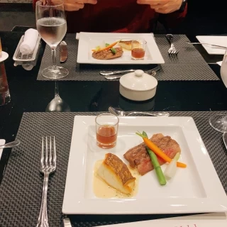 メイン