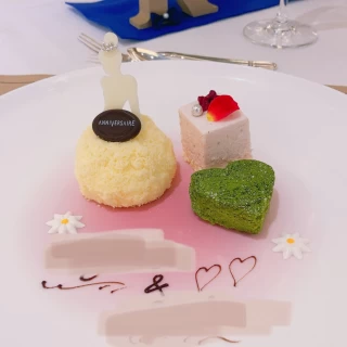 デザートにお名前入れてくれました