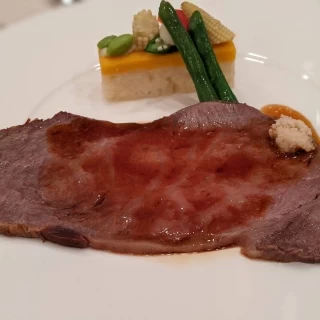 コース料理、ローストビーフ