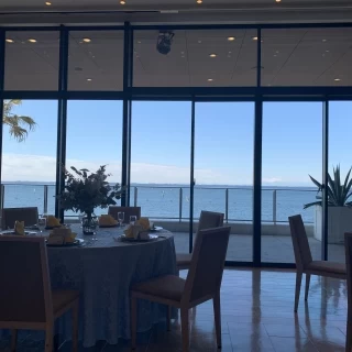 海が綺麗に見えます