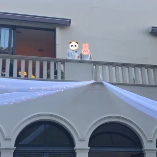 2階からブーケを投げる前