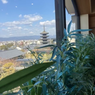五重塔が見えます。