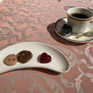 小菓子とコーヒーです。|613171さんの琵琶湖ホテルの写真(1455191)