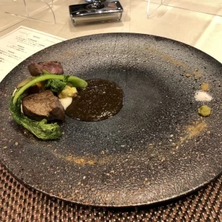メイン